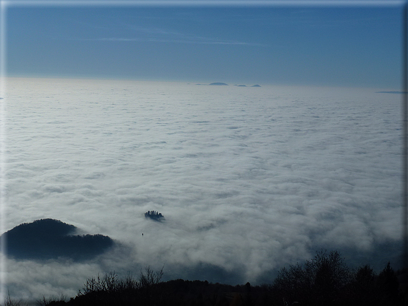 foto Pedemontana Veneta nella nebbia